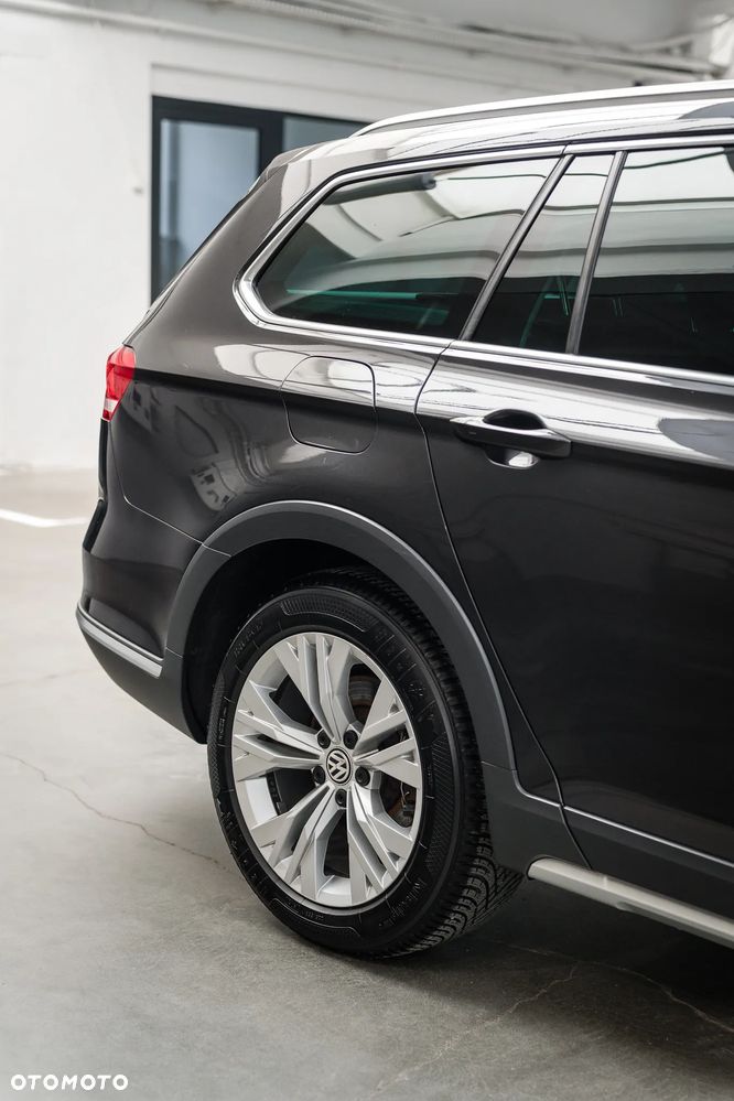 Volkswagen Passat Alltrack 2.0 TDI SCR 4Mot DSG - 10