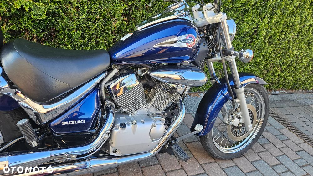 Suzuki Intruder - 28