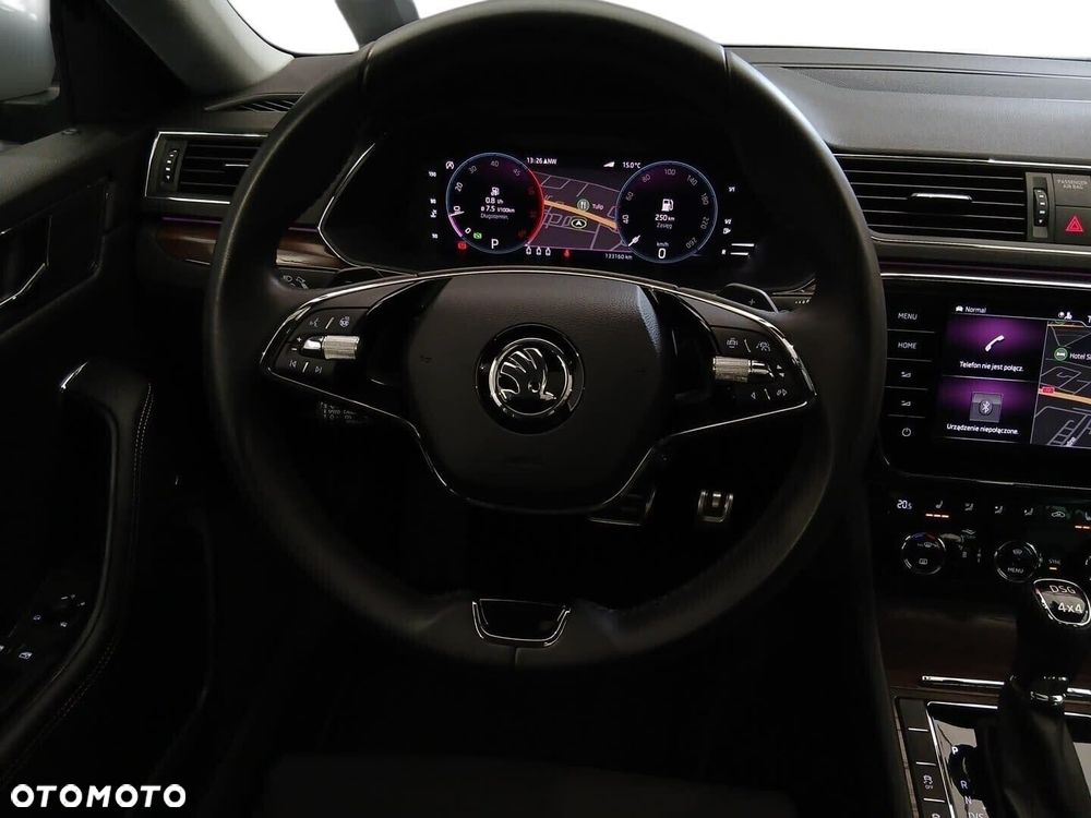 Skoda Superb 2.0 TDI SCR 4x4 Scout DSG - 37