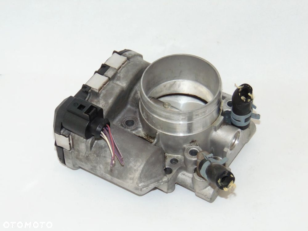 ORYGINAŁ przepustnica 06A133062Q 0280750061 VW Volkswagen Golf 4 IV Bora New Beetle Skoda Octavia I benzyna 2.0 - 1
