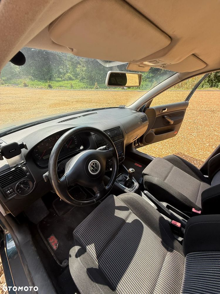 Volkswagen Golf 1.8 20V Turbo GTI - 9