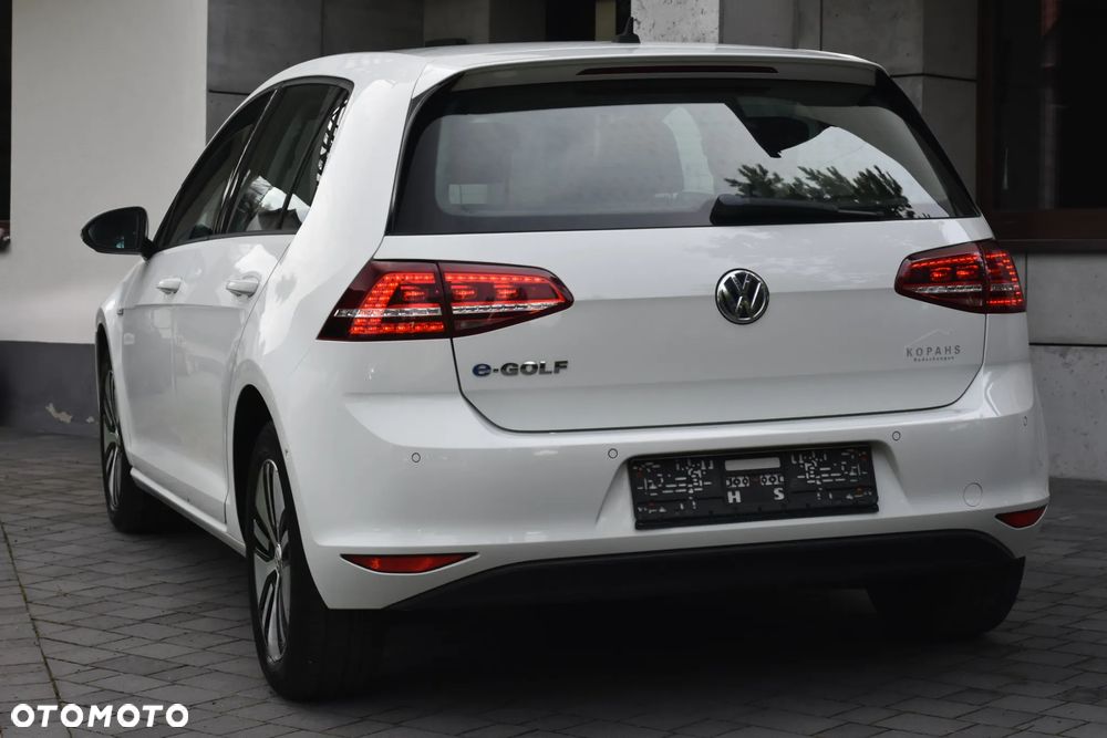Volkswagen Golf - 17