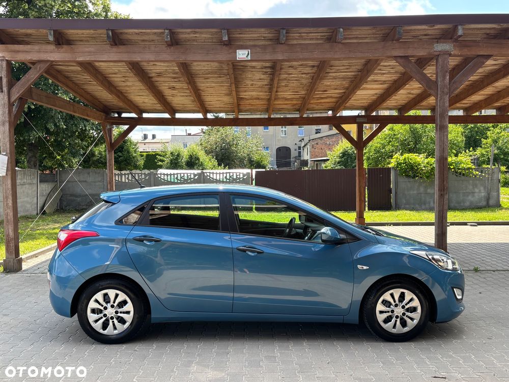 Hyundai i30 1.4 Premium - 10
