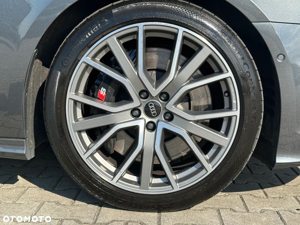 Audi S6 Avant - 16