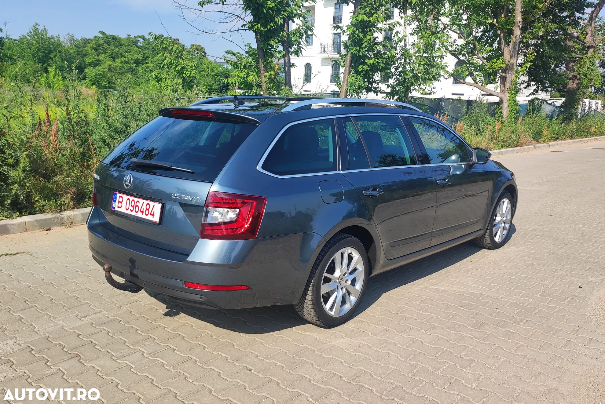 Skoda Octavia Combi Diesel 1.6 TDI Style - 7