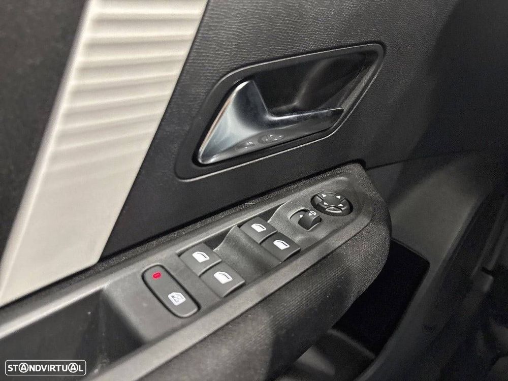 Citroën C4 X 1.2 Hybrid Plus e-DSC6 - 18