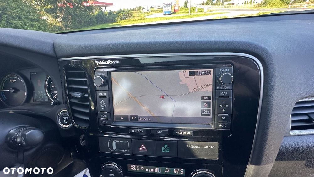 Mitsubishi Outlander - 21