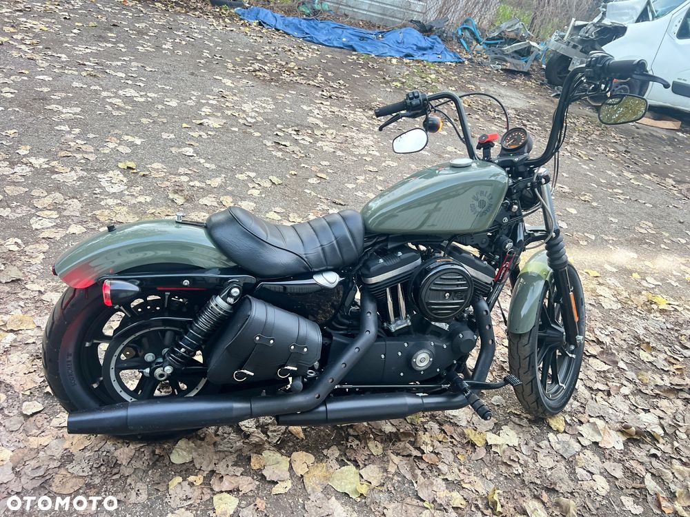 Harley-Davidson Sportster Iron 883 - 5