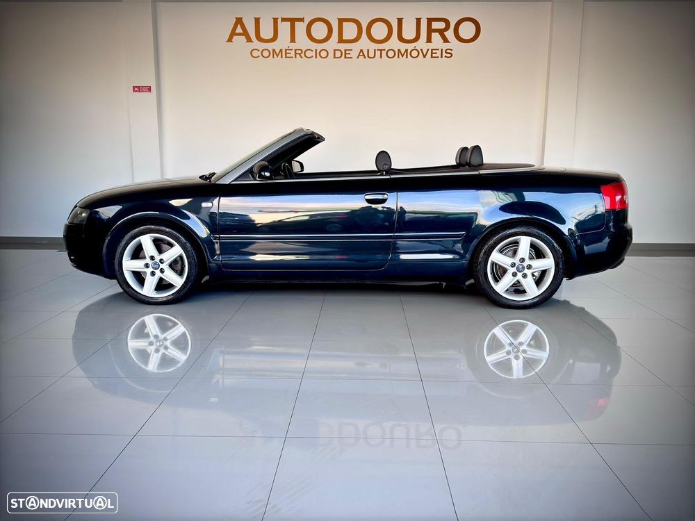 Audi A4 Cabrio 2.5 TDi Multit. Exc. - 2