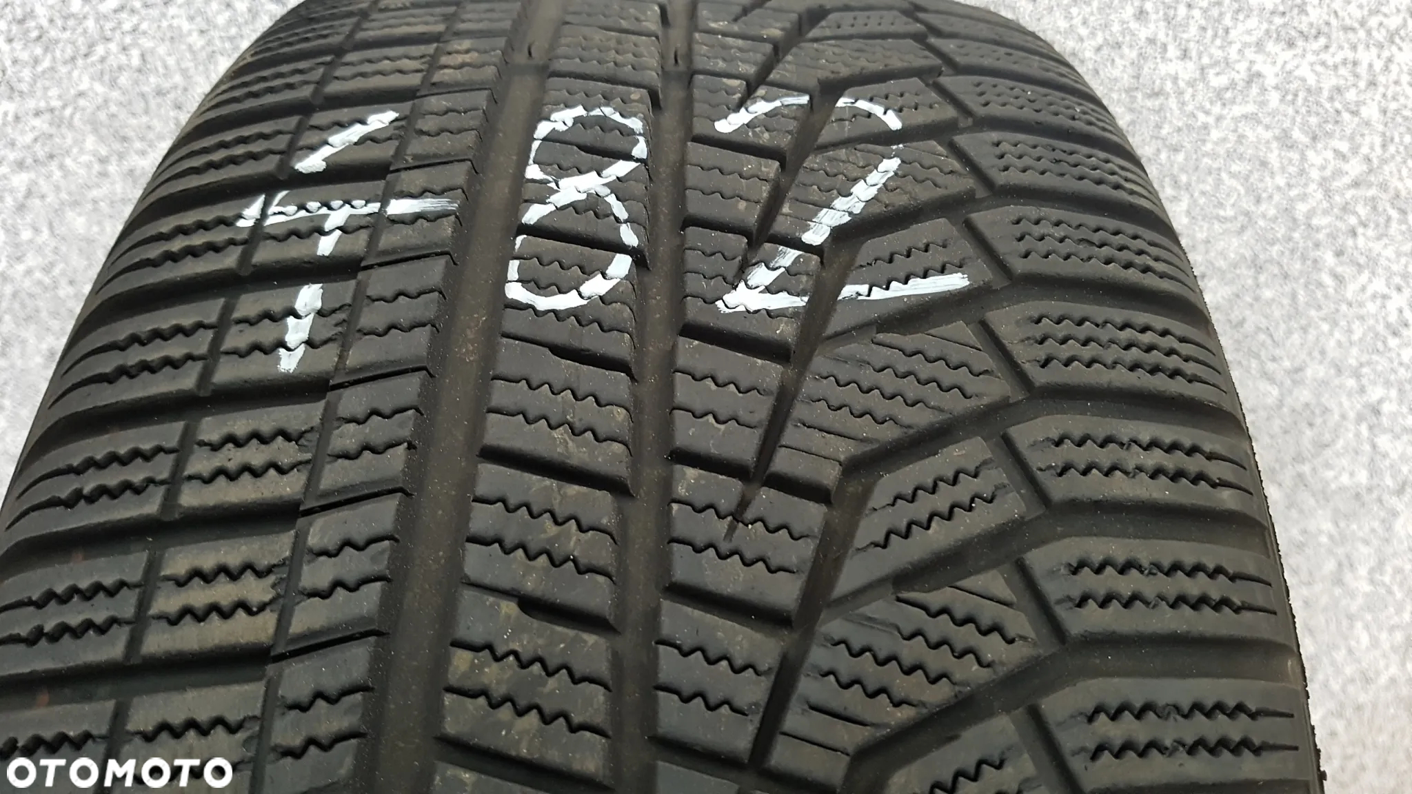 HANKOOK WINTER ICEPT EVO2 (MO) 225/45R18   225/45/18 - 2