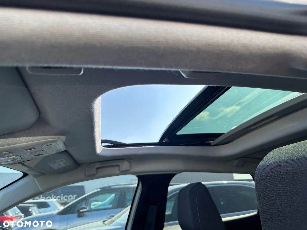 Citroën C4 PureTech 130 Stop&Start EAT8 SHINE - 12