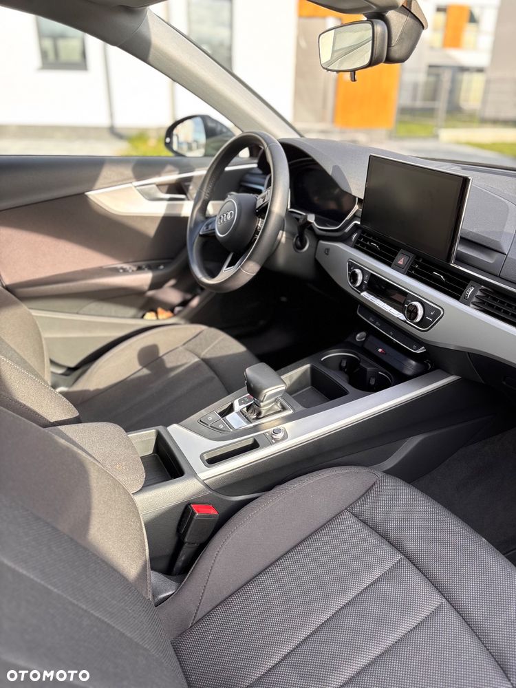 Audi A4 Limousine ver-35-tfsi-s-tronic - 25