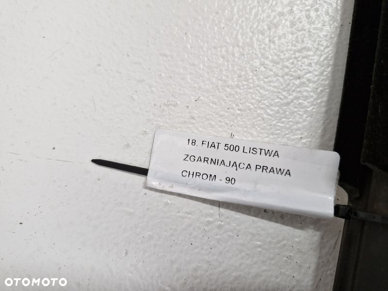 fiat 500 07- listwa zgarniająca drzwi prawa chrom - 9