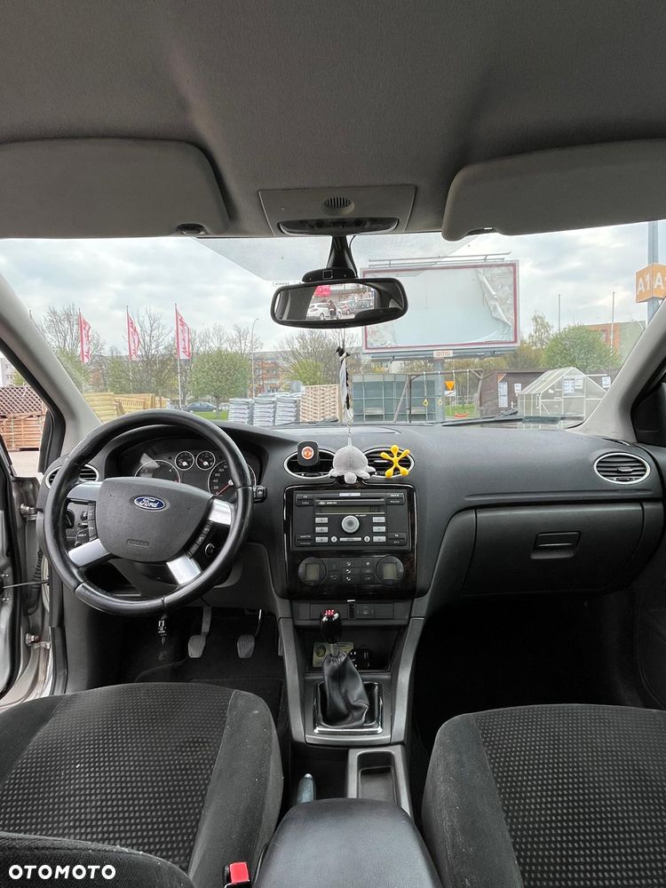 Ford Focus 1.6 TDCi Ambiente - 19