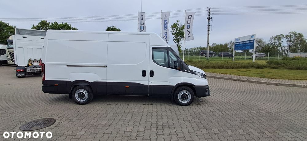Iveco 35S16BA8 V - 38