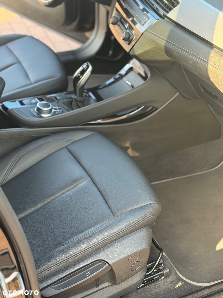 BMW X2 sDrive18d Advantage Plus - 17