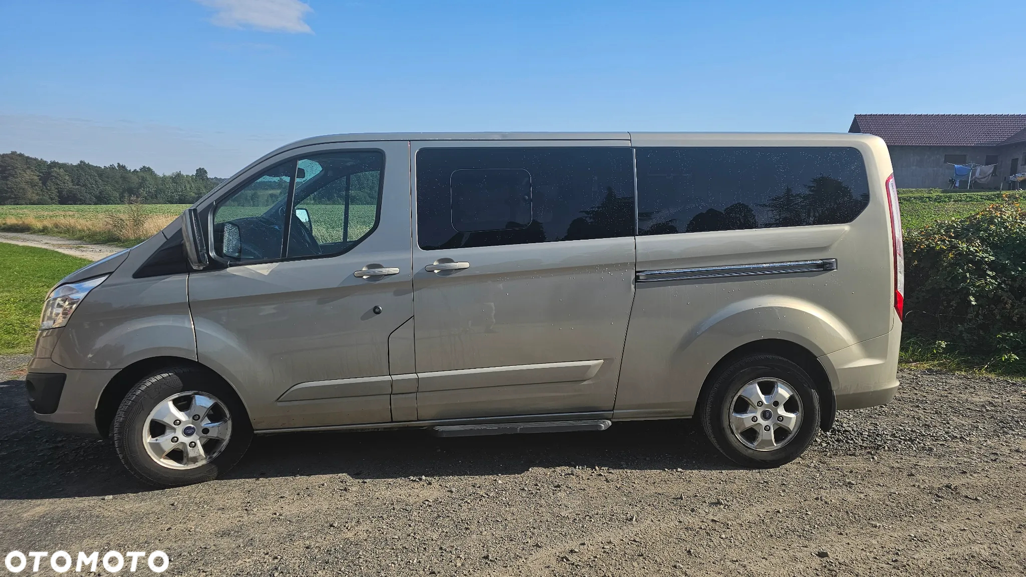 Ford Tourneo Custom - 3
