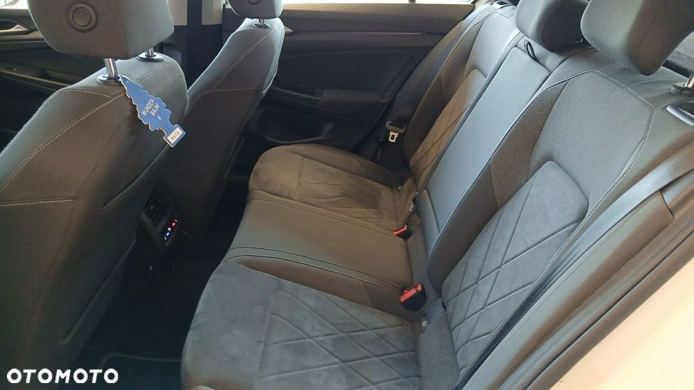 Volkswagen Golf 1.5 TSI EVO Style - 18