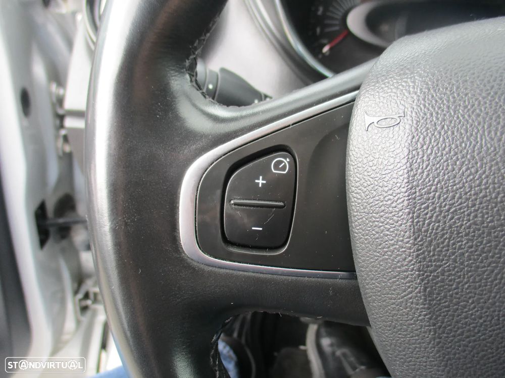 Renault Captur 1.5 dCi Exclusive - 19