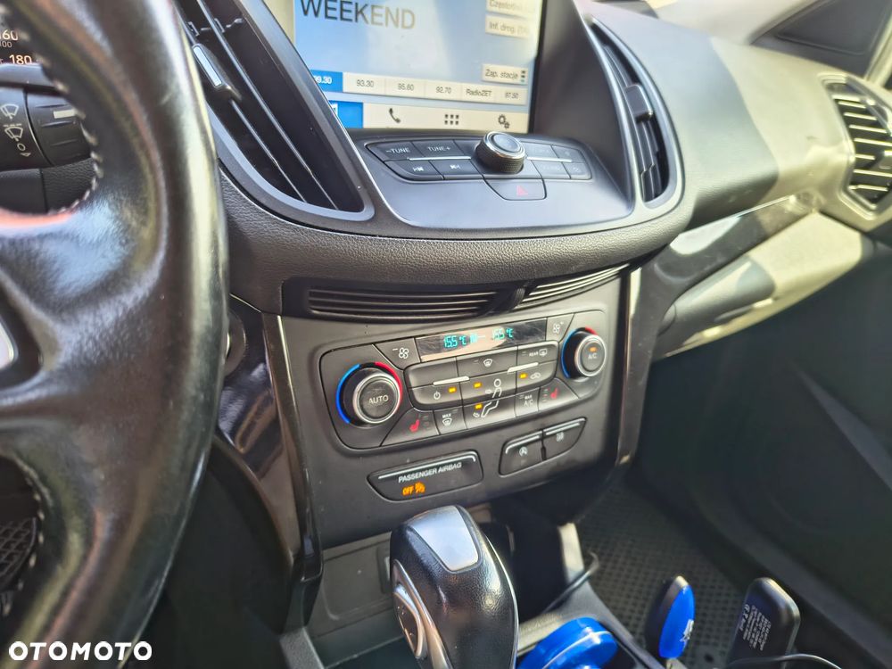 Ford Kuga - 13