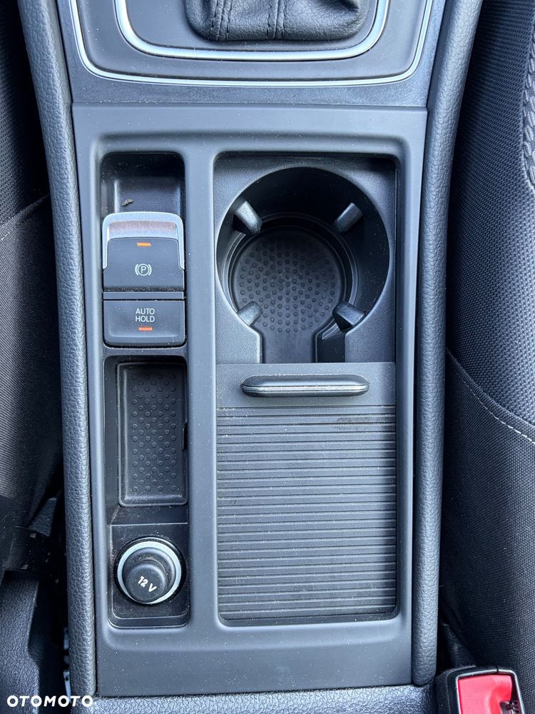 Volkswagen Golf Variant 1.6 TDI (BlueMotion Technology) DSG Comfortline - 26