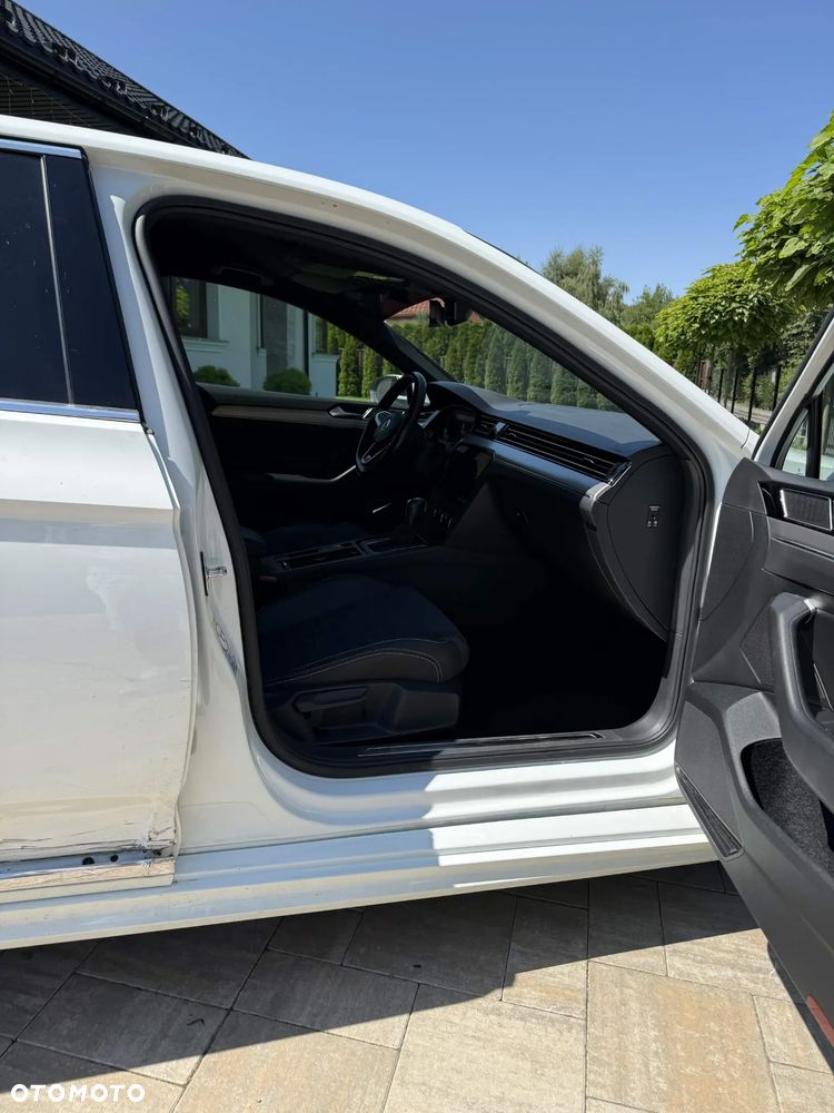 Volkswagen Passat 2.0 TSI Elegance DSG - 12