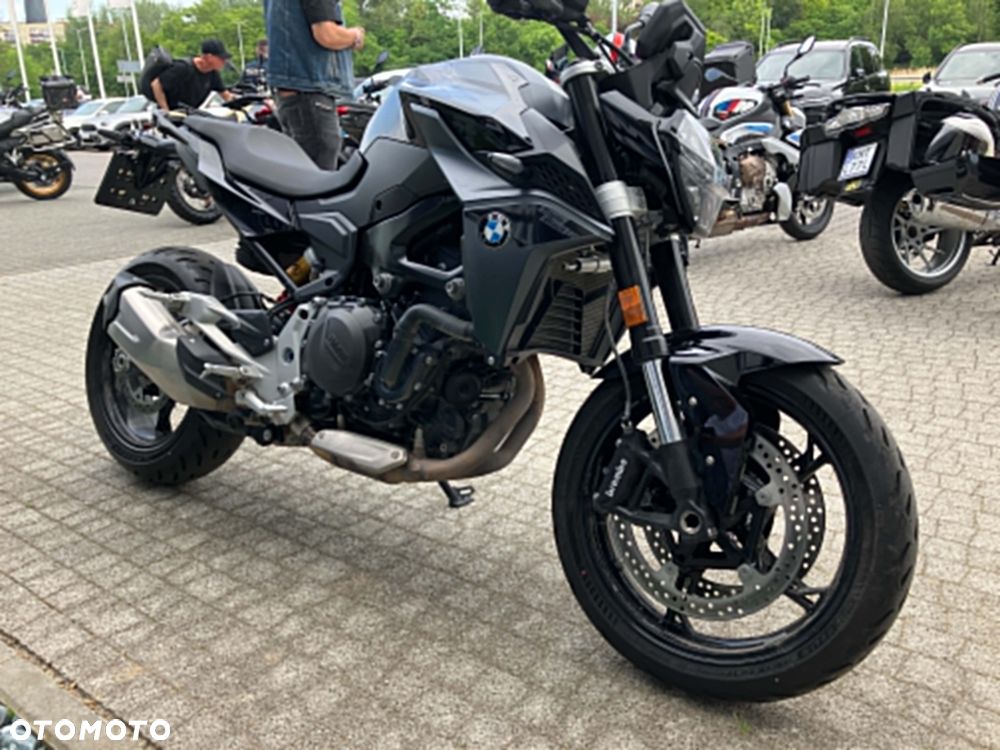 BMW F - 10