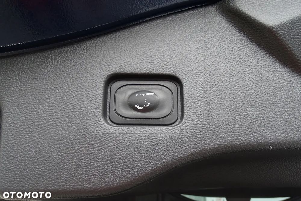 Ford Mondeo 2.0 Hybrid Titanium GPF - 27