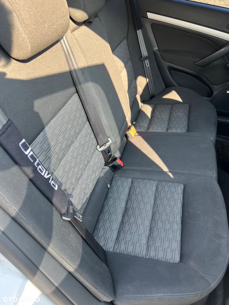 Skoda Octavia 1.6 TDI Ambiente - 19