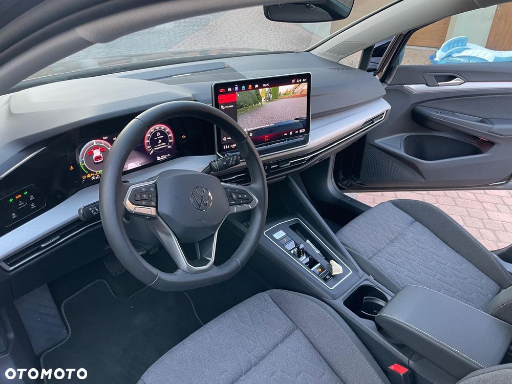 Volkswagen Golf - 12