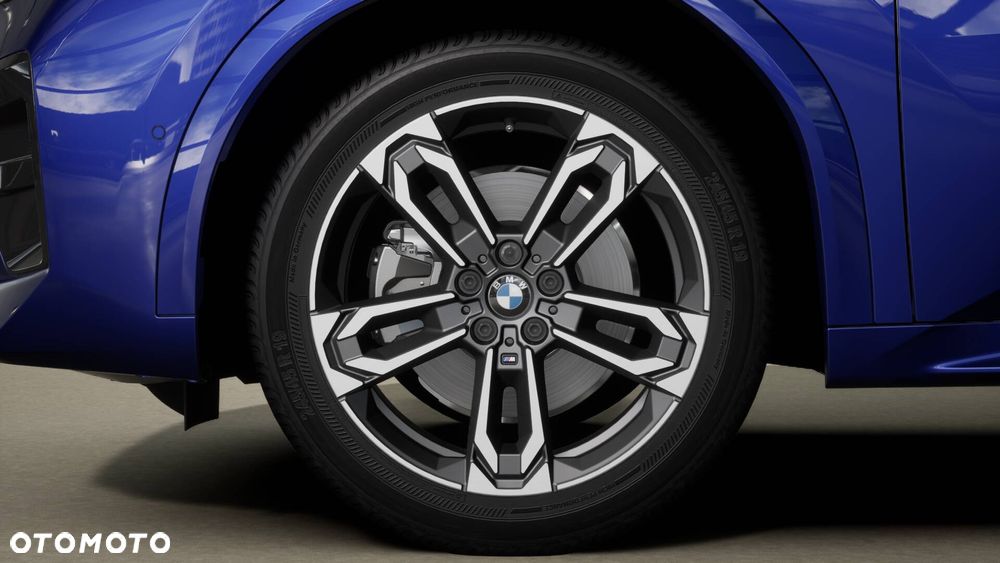 BMW iX2 eDrive20 66.5kWh M Sport - 14