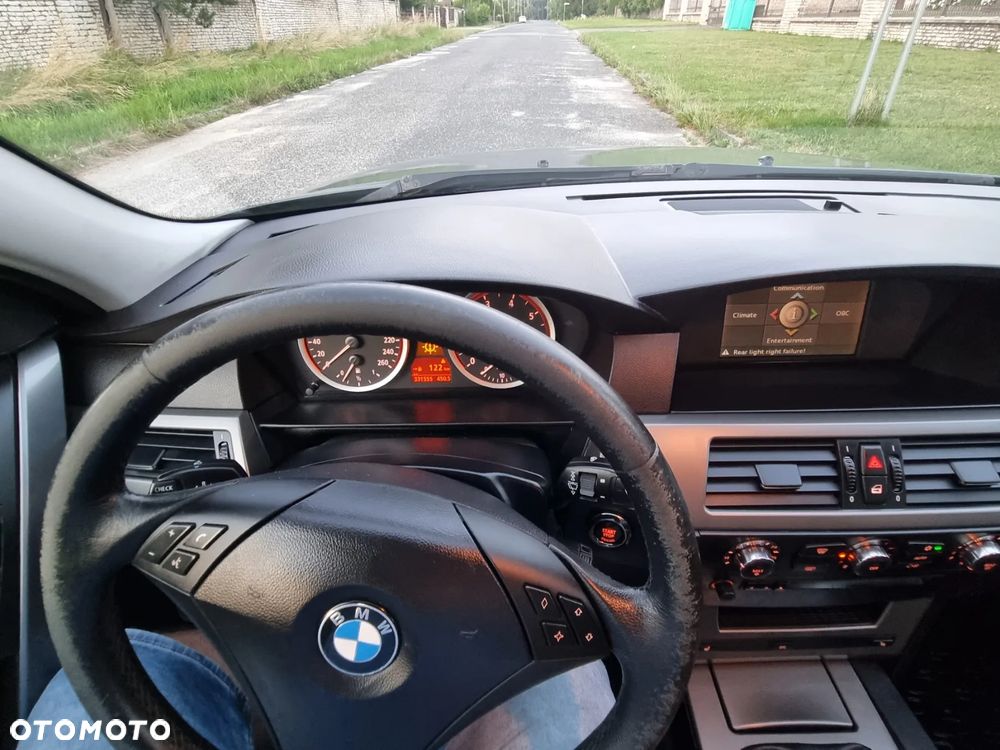 BMW Seria 5 - 24