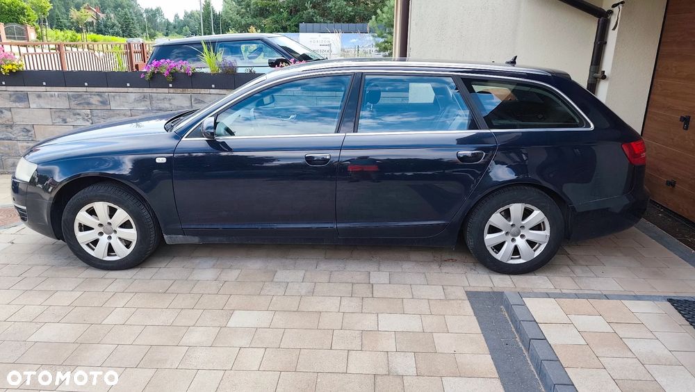Audi A6 Avant - 1