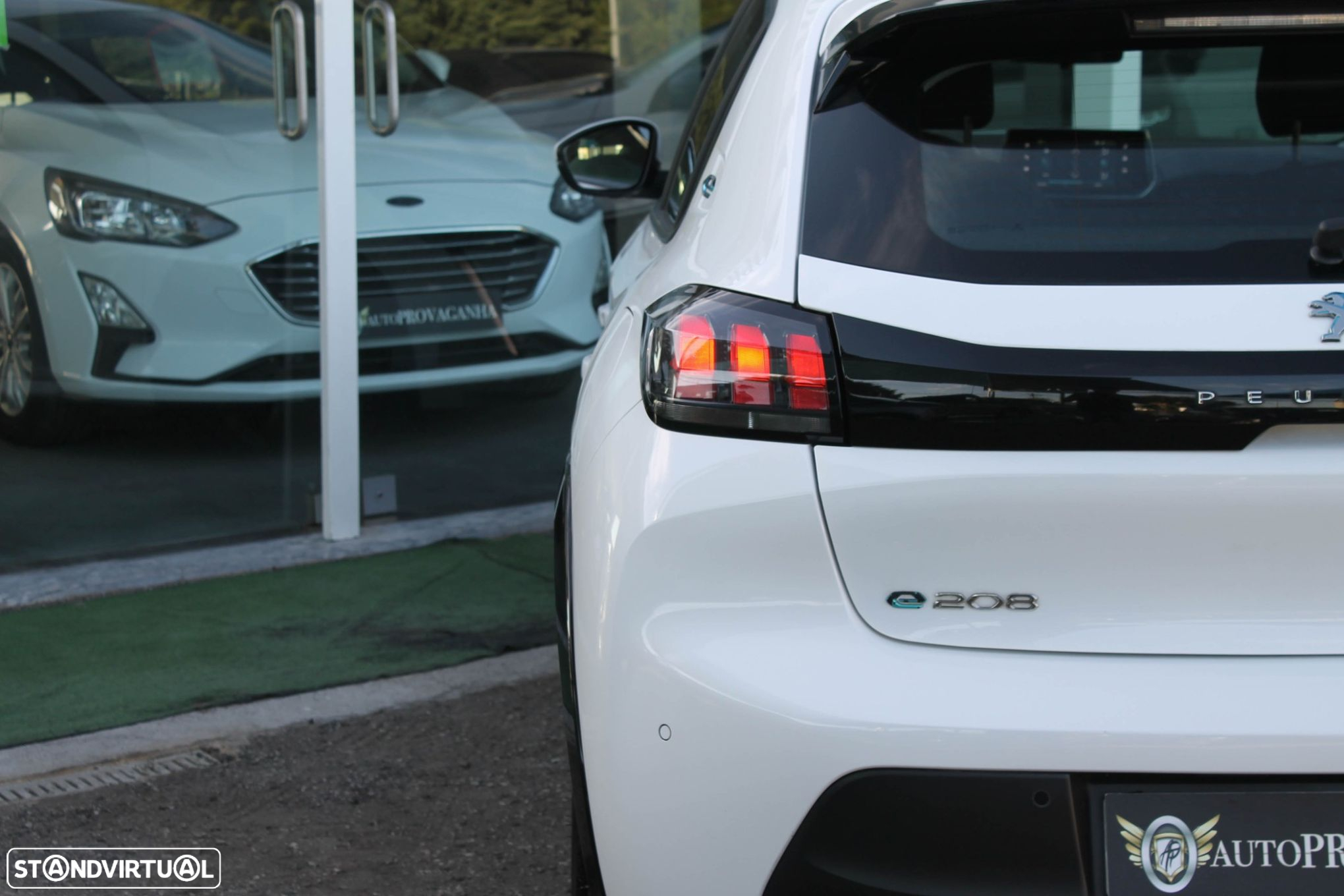 Peugeot 208 Elektromotor 136 Business - 40
