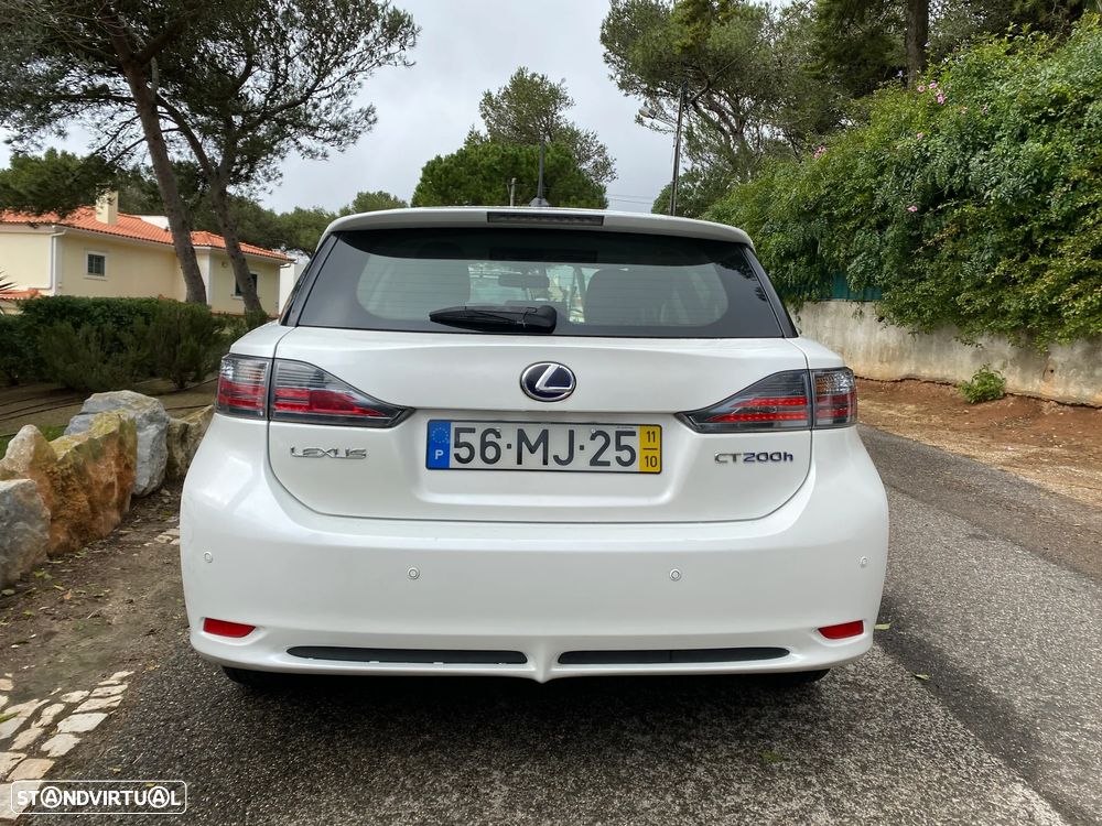Lexus CT 200h - 6
