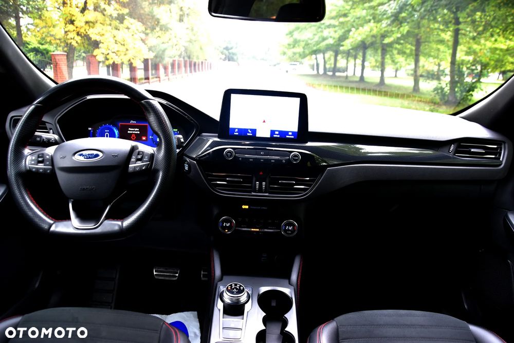 Ford Kuga 2.5P PHEV FWD ST-Line X - 22
