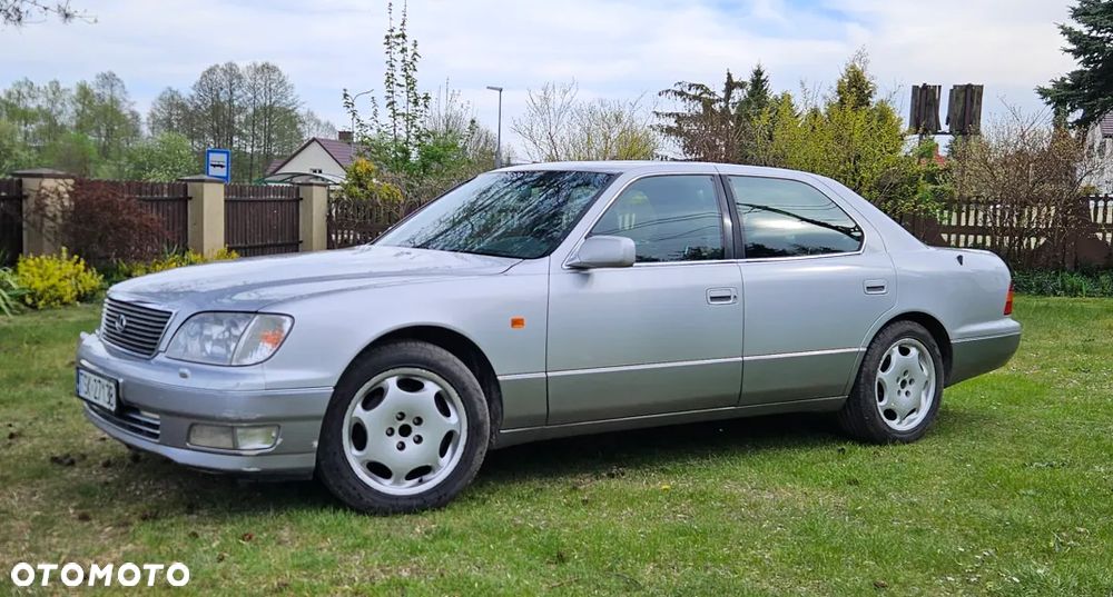 Lexus LS Standard - 3