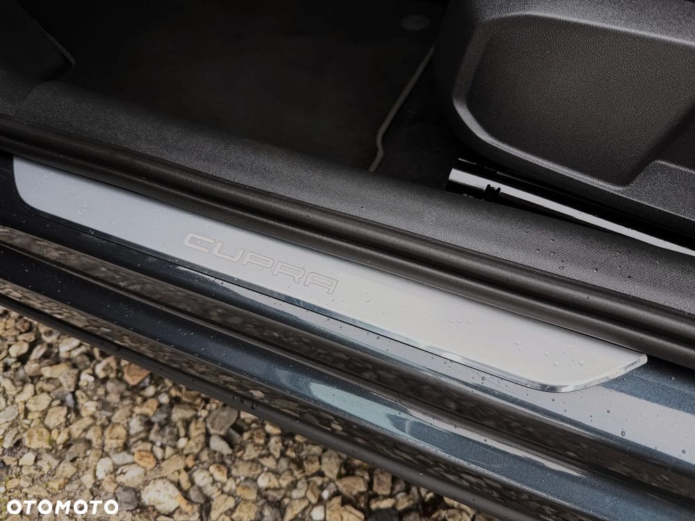 Cupra Formentor 1.4 e-Hybrid DSG Priority - 39