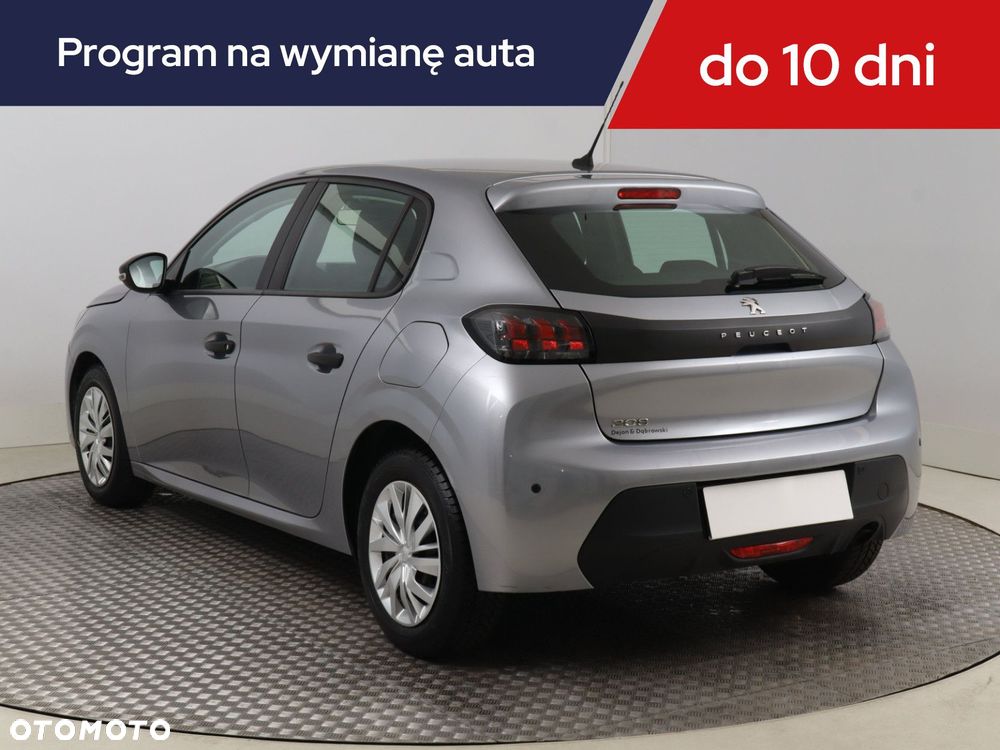 Peugeot 208 - 5