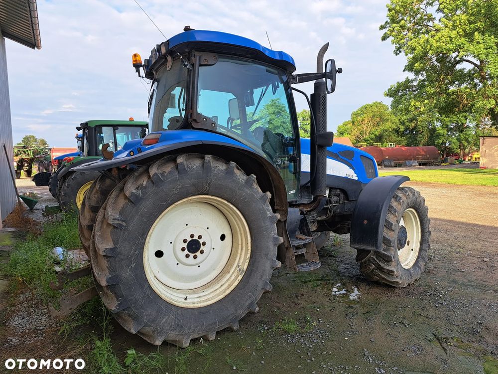 New Holland TS135A - 6