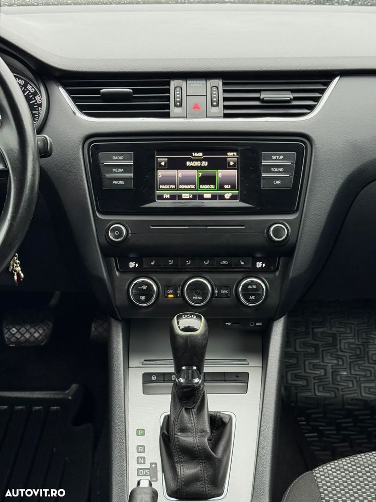 Skoda Octavia 1.6 TDI DSG Ambition - 8