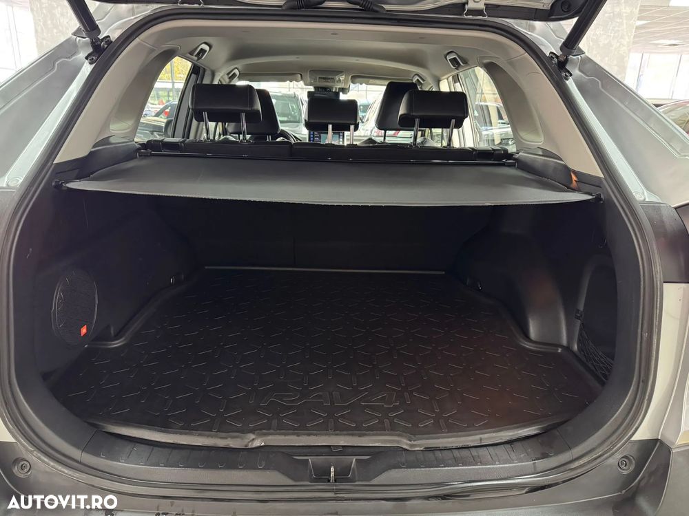 Toyota RAV4 2.5 4x4 Hybrid Lounge - 12