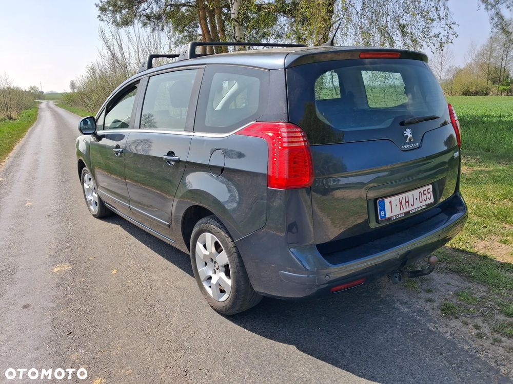 Peugeot 5008 HDI 115 Access - 2