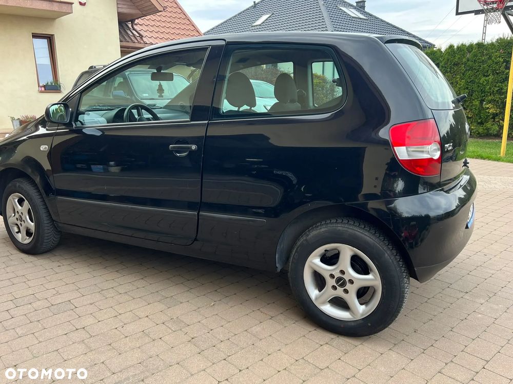 Volkswagen Fox 2005 photo 5