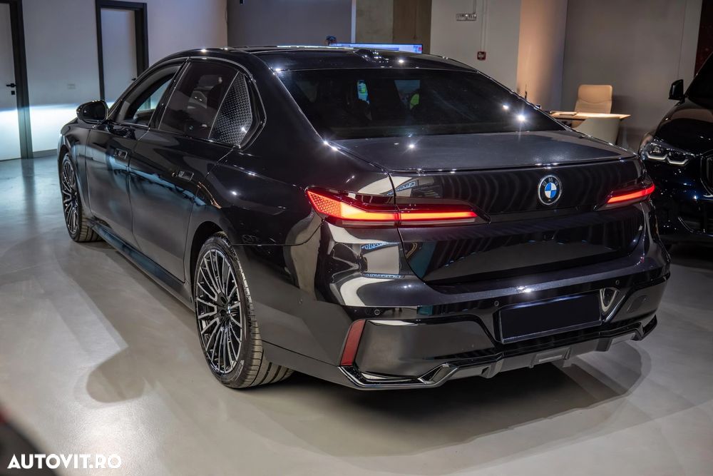 BMW Seria 7 740d xDrive MHEV - 2