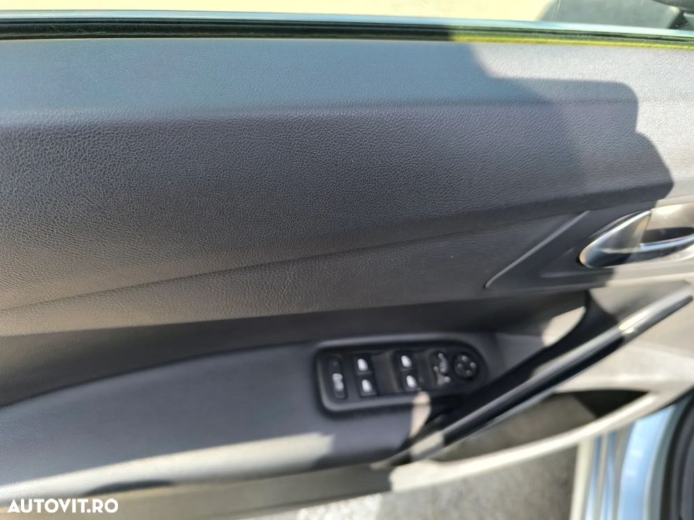 Peugeot 508 Hybrid 2.0 HDI 163cp + 37cp electric Allure - 12