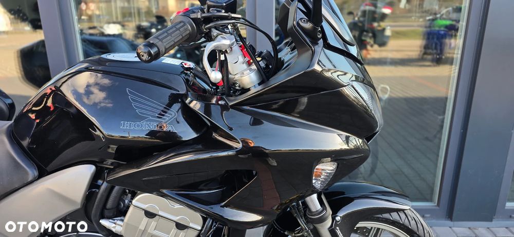 Honda CBF - 17