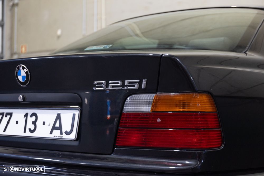 BMW 325 i - 19