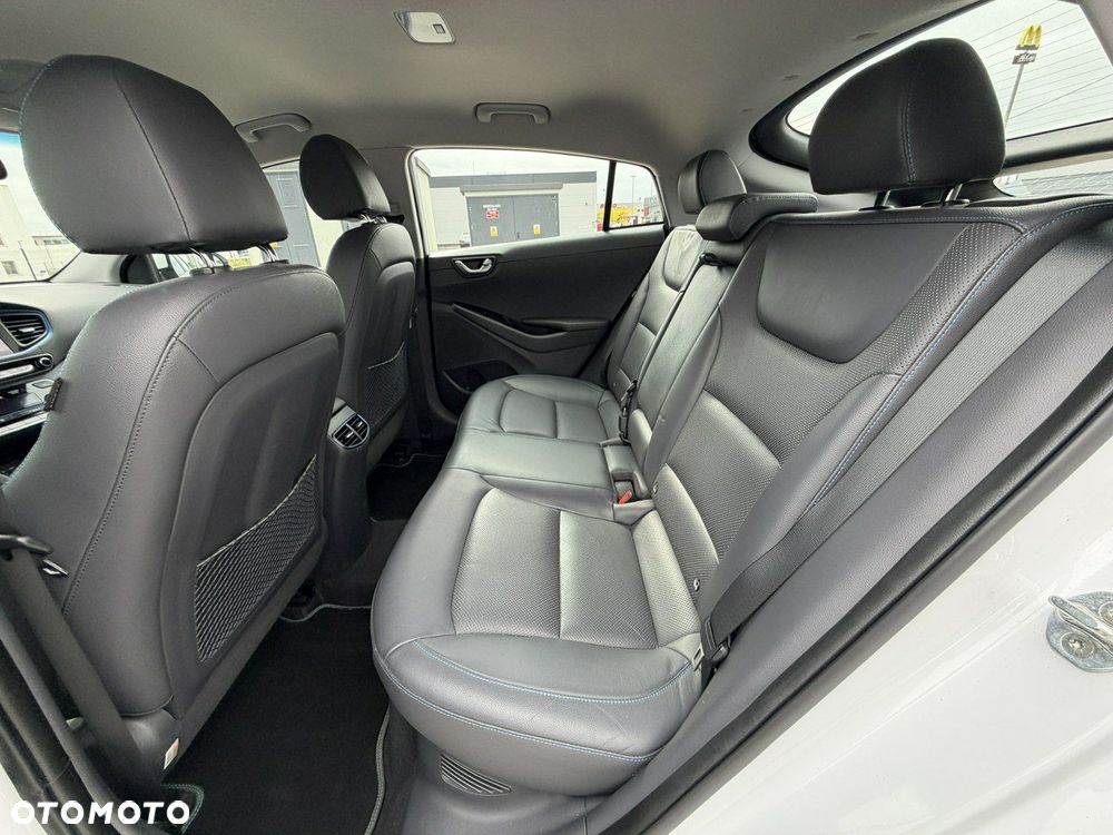 Hyundai IONIQ - 34