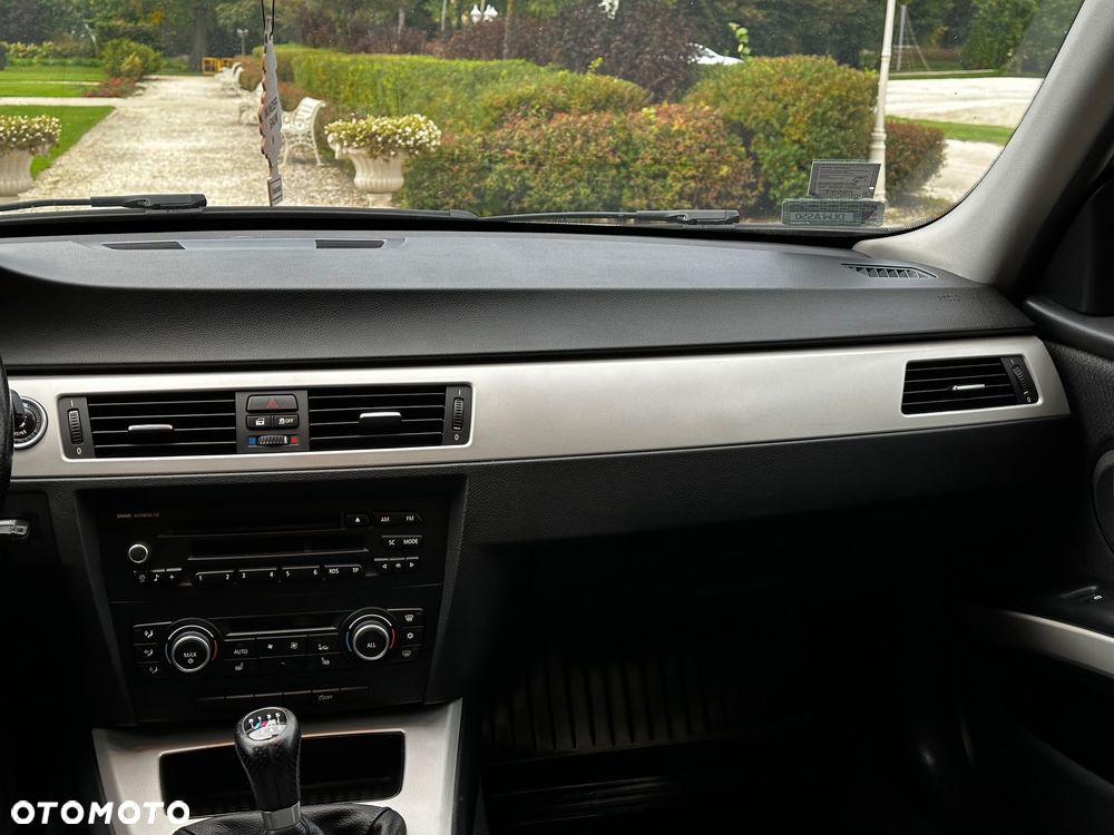 BMW Seria 3 316d - 11